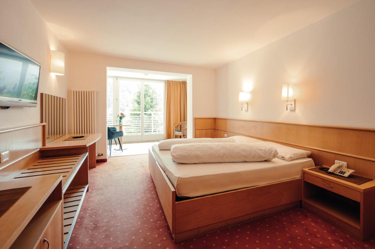 Hotel Ludwigshof & Luvina Тродена Стая снимка