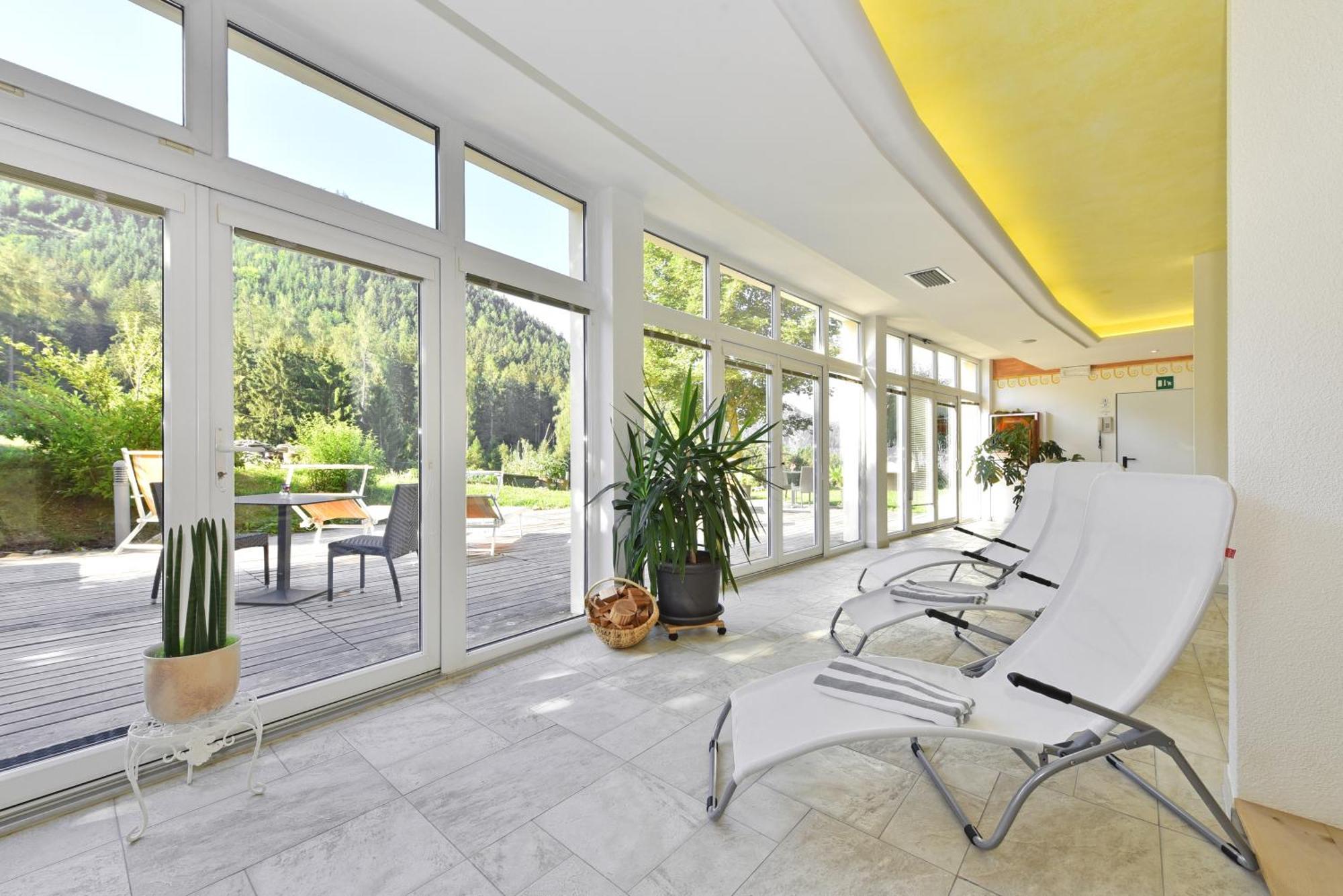 Hotel Ludwigshof & Luvina Тродена Екстериор снимка