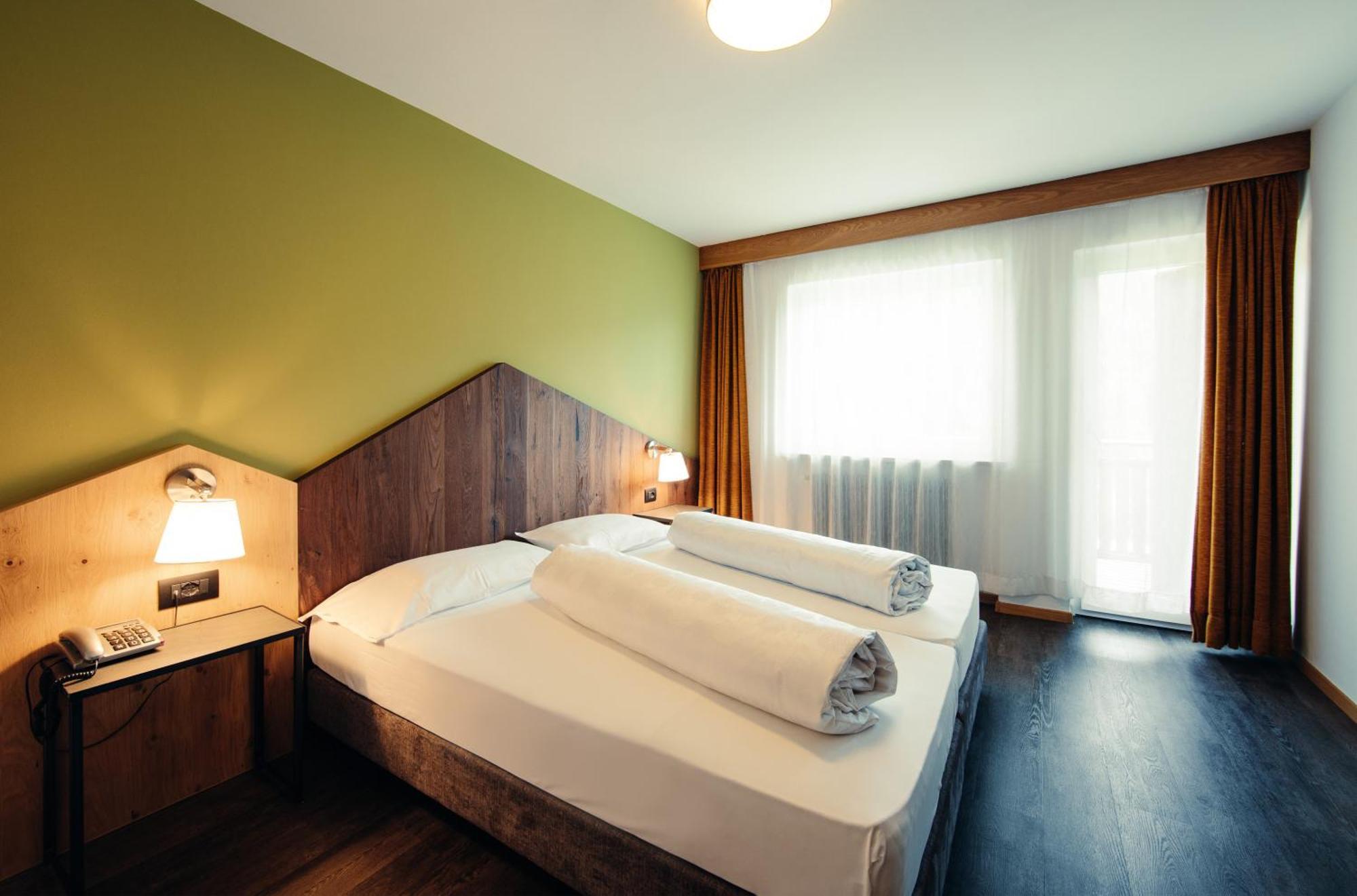 Hotel Ludwigshof & Luvina Тродена Стая снимка