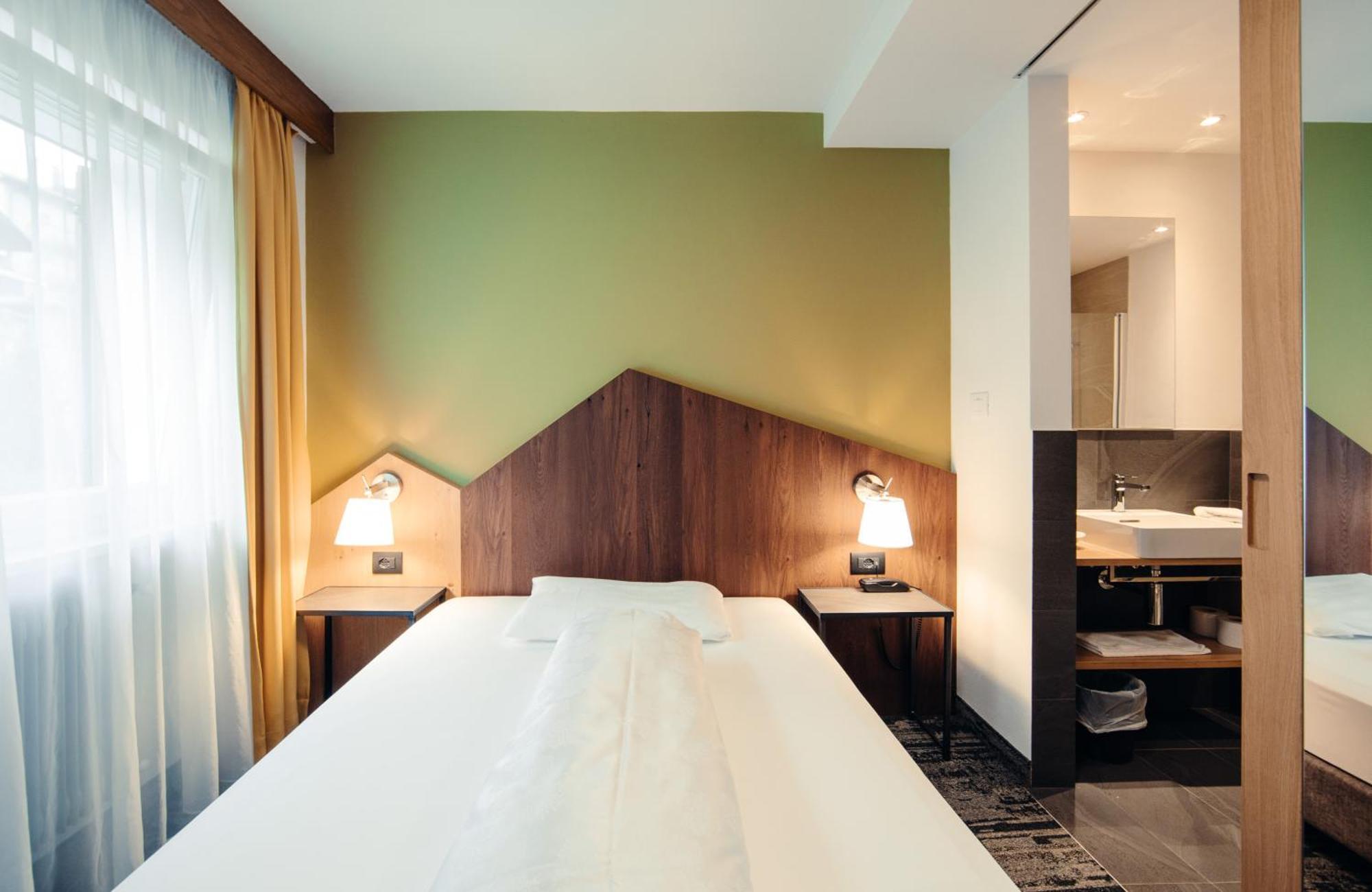 Hotel Ludwigshof & Luvina Тродена Стая снимка