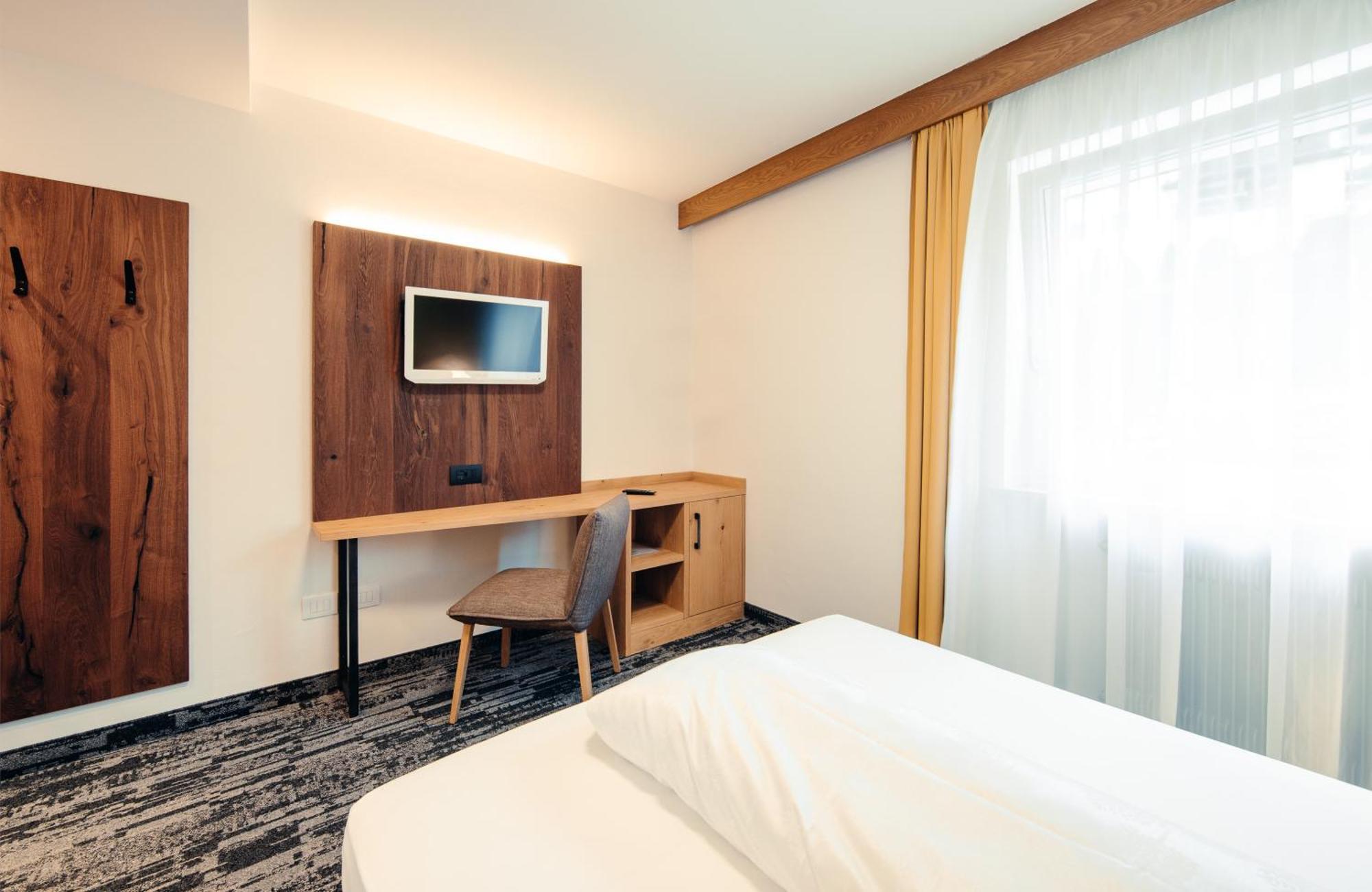 Hotel Ludwigshof & Luvina Тродена Стая снимка